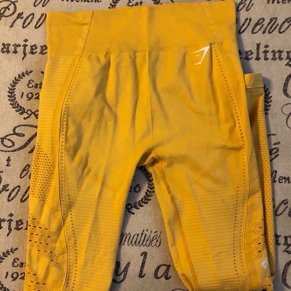 Yellow gym Shark leggings